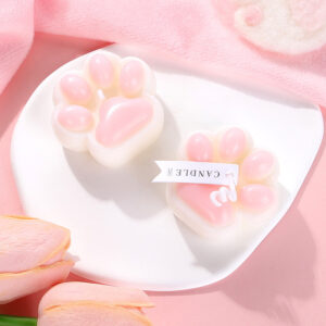 Cat Paw Low Temperature Candle