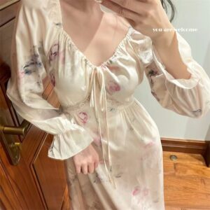 Long Sleeve Floral Pattern Nightgown